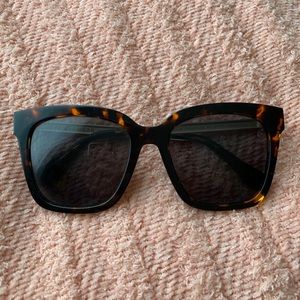 Diff Dark Tortoise + Gold Mirror Sunglasses